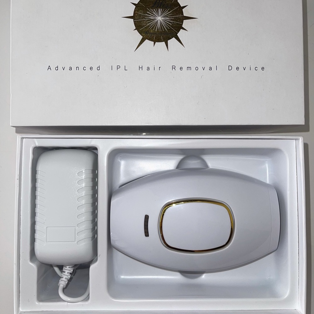SUMMERS COMING!!! Advanced IPL at Home Laser Hair removal device